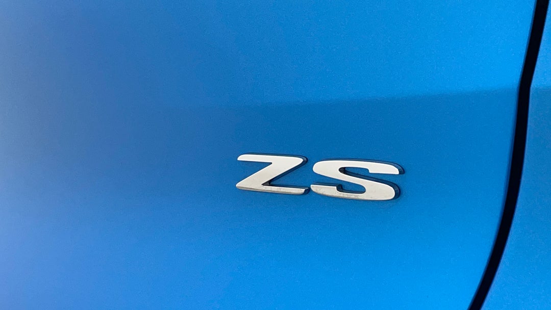 Badge (Boot Right Side)