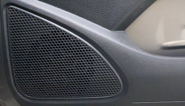2017 Datsun Redi Go T (O), Petrol, Manual, 13,352 km, Speaker