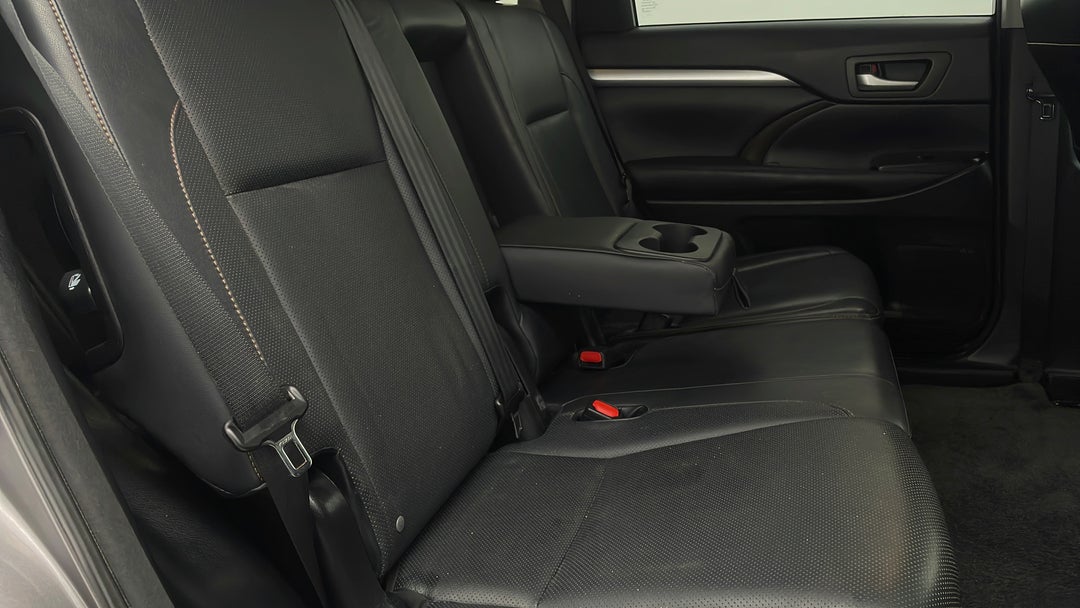 2014 Toyota Kluger Gxl (4x4), Automatic, 75451 km, Right Side Rear Door Cabin View