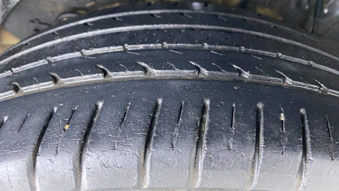 Right Rear Tyre Tread