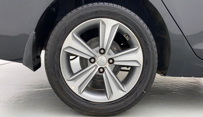2018 Hyundai Verna 1.6 SX VTVT AT (O), Petrol, Automatic, 60,877 km, Right Rear Wheel