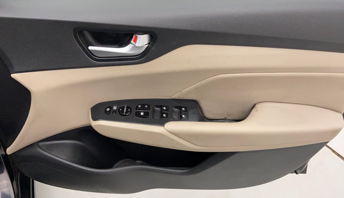 2018 Hyundai Verna 1.6 SX VTVT AT (O), Petrol, Automatic, 60,877 km, Driver Side Door Panels Control