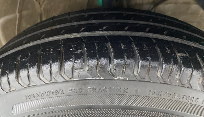 2019 Maruti Swift VDI, Diesel, Manual, 45,242 km, Right Front Tyre Tread