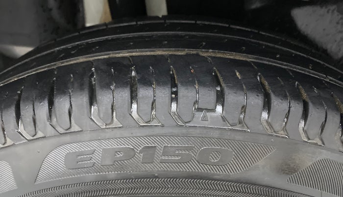 2019 Maruti Swift VDI, Diesel, Manual, 45,242 km, Right Rear Tyre Tread
