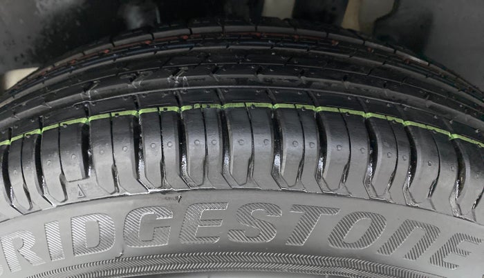 2019 Maruti Swift VDI, Diesel, Manual, 45,242 km, Left Rear Tyre Tread
