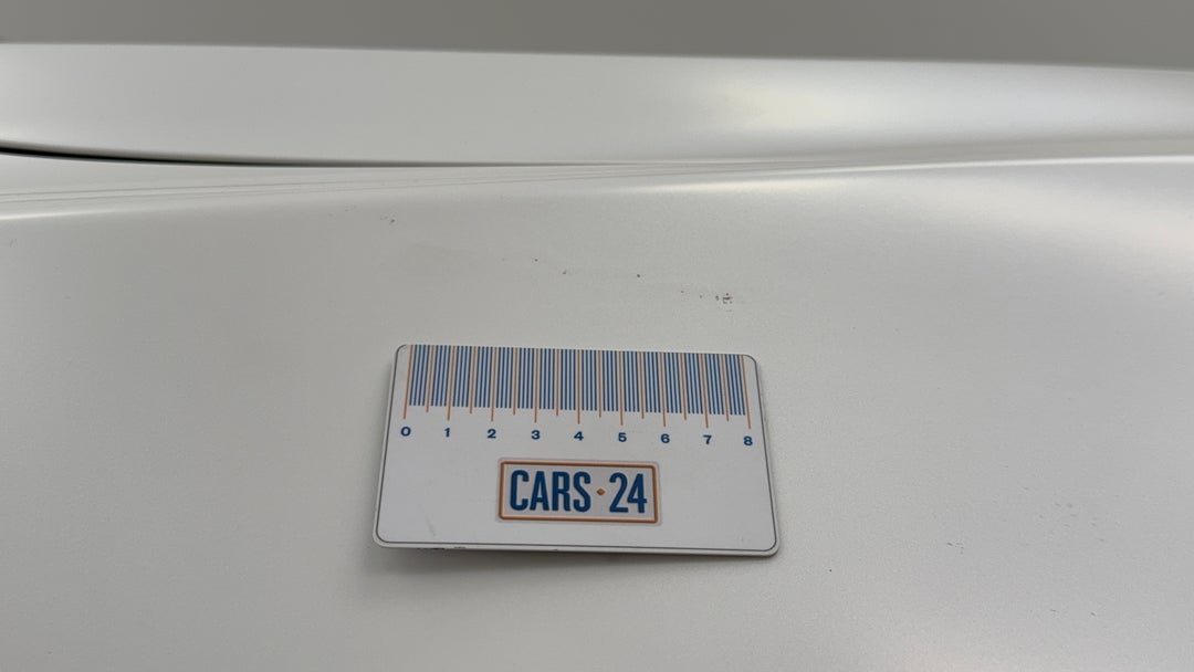 Quarter Panel Front RHS Guard Paint blemish