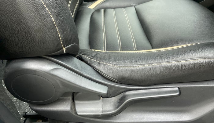 2019 Honda Amaze 1.2 V CVT I VTEC, Petrol, Automatic, 19,547 km, Driver Side Adjustment Panel