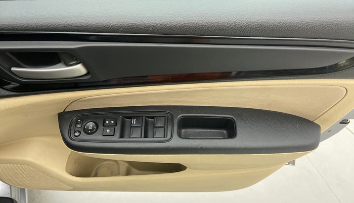 2019 Honda Amaze 1.2 V CVT I VTEC, Petrol, Automatic, 19,547 km, Driver Side Door Panels Control