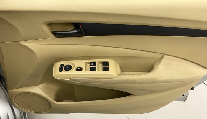 2013 Honda City 1.5L I-VTEC S MT, Petrol, Manual, 97,269 km, Driver Side Door Panels Control