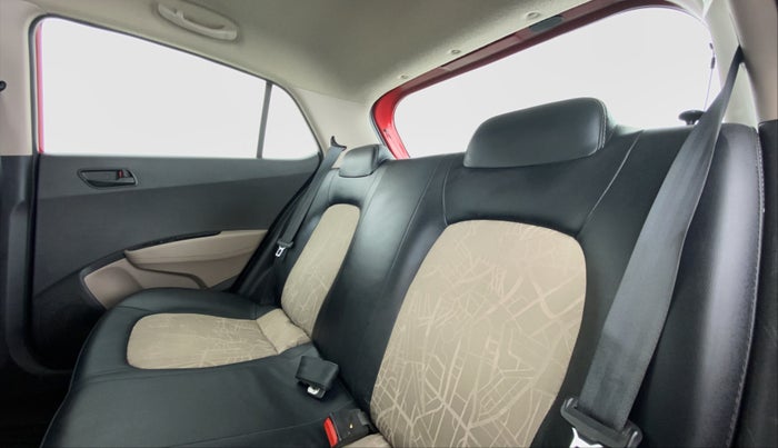 2018 Hyundai Grand i10 MAGNA 1.2 VTVT, Petrol, Manual, 26,485 km, Right Side Rear Door Cabin
