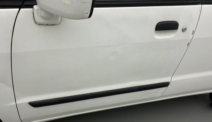 2012 Maruti Zen Estilo VXI, Petrol, Manual, 1,11,170 km, Front passenger door - Slightly dented