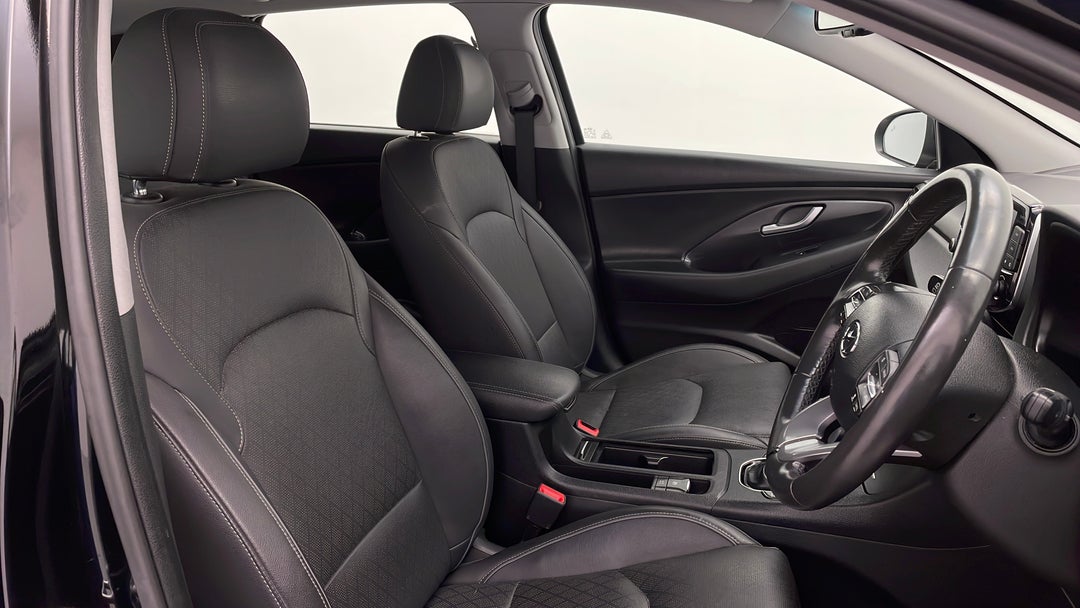 2018 Hyundai i30 Premium, Automatic, 41307 km, Right Side Front Door Cabin View