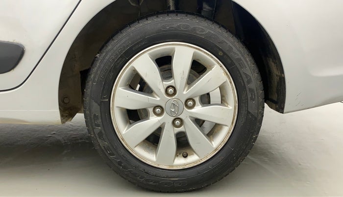 2014 Hyundai Xcent S (O) 1.2, CNG, Manual, 1,05,524 km, Left Rear Wheel