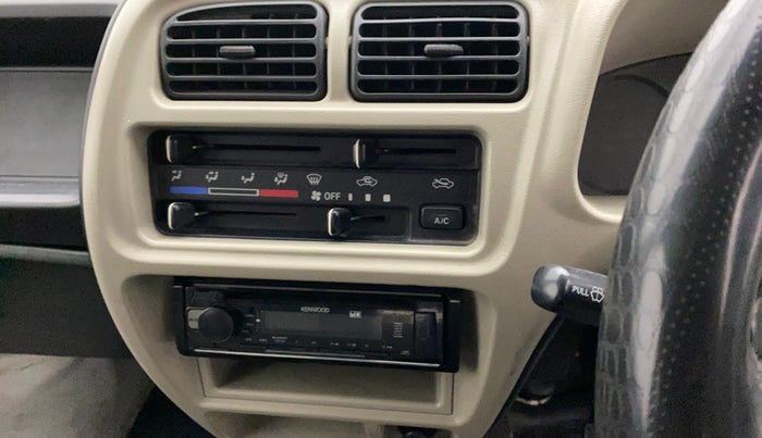 2019 Maruti Eeco 5 STR WITH A/C+HTR, Petrol, Manual, 29,880 km, AC Unit - Directional switch has minor damage