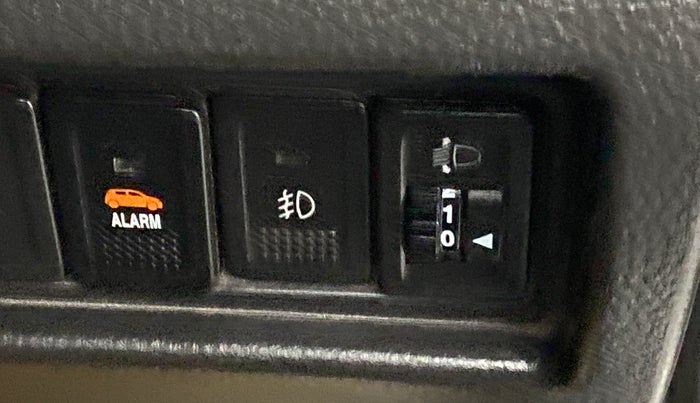 2015 Maruti Swift VXI, Petrol, Manual, 83,590 km, Dashboard - Headlight height adjustment not working