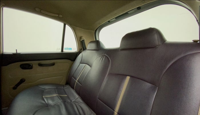 2011 Hyundai Santro Xing GLS, Petrol, Manual, 69,941 km, Right Side Rear Door Cabin