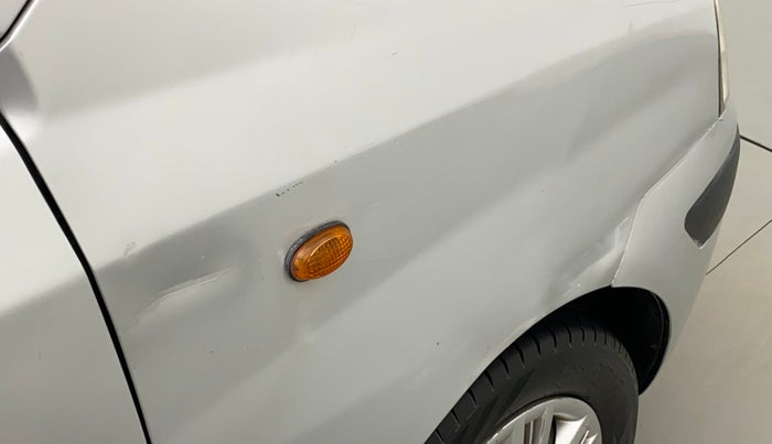 2011 Hyundai Santro Xing GLS, Petrol, Manual, 69,941 km, Right fender - Minor scratches