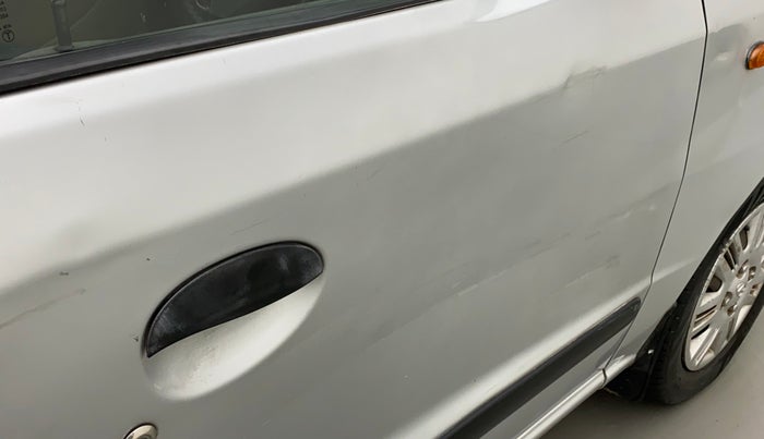 2011 Hyundai Santro Xing GLS, Petrol, Manual, 69,941 km, Driver-side door - Slightly dented
