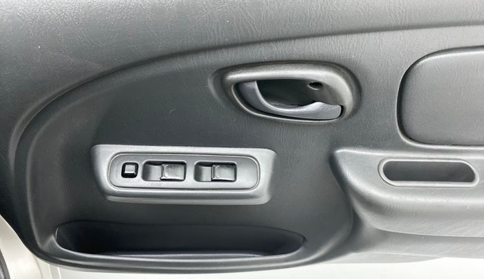 2011 Maruti Alto LXI, Petrol, Manual, 49,101 km, Driver Side Door Panels Control
