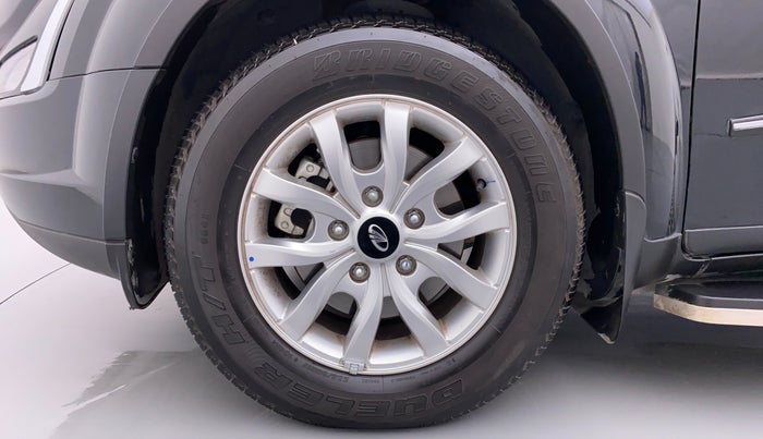 2020 Mahindra XUV500 W9, Diesel, Manual, 8,018 km, Left Front Wheel