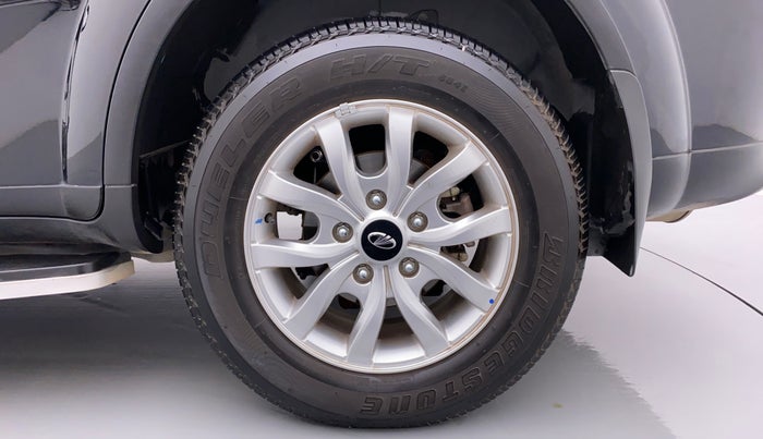 2020 Mahindra XUV500 W9, Diesel, Manual, 8,018 km, Left Rear Wheel