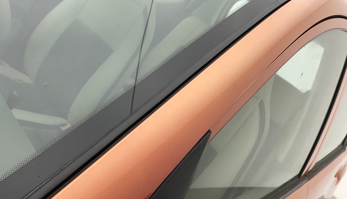 2011 Hyundai i10 MAGNA 1.2, Petrol, Manual, 75,330 km, Left A pillar - Paint is slightly faded