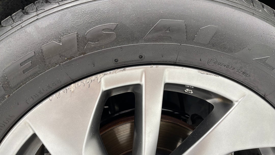 2014 Nissan X-trail Ti (4x4), Automatic, 90254 km, Wheels Rim Front RHS Gutter Rash