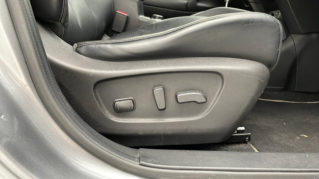 2014 Nissan X-trail Ti (4x4), Automatic, 90254 km, Drivers Side Adjustment Panel