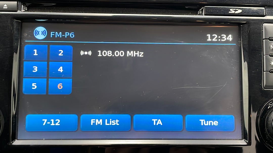 2014 Nissan X-trail Ti (4x4), Automatic, 90254 km, Infotainment System