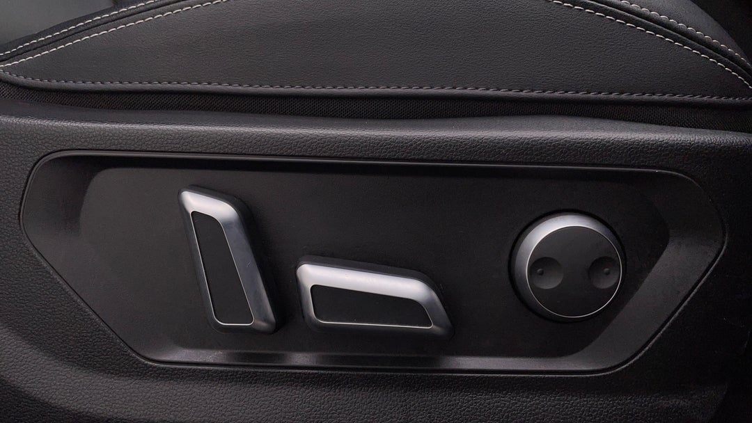 2022 GWM Haval H6 Lux, Automatic, 32905 km, Drivers Side Adjustment Panel