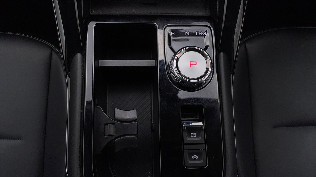 2022 GWM Haval H6 Lux, Automatic, 32905 km, Gear Lever 