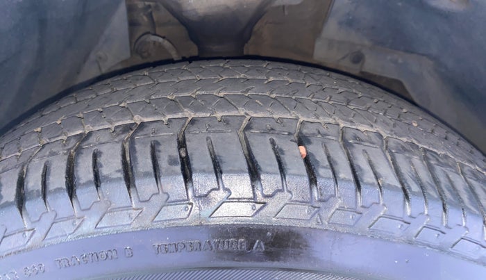 2016 Mahindra XUV500 W6, Diesel, Manual, 88,750 km, Right Front Tyre Tread