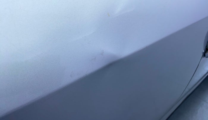 2016 Mahindra XUV500 W6, Diesel, Manual, 88,750 km, Right rear door - Slightly dented