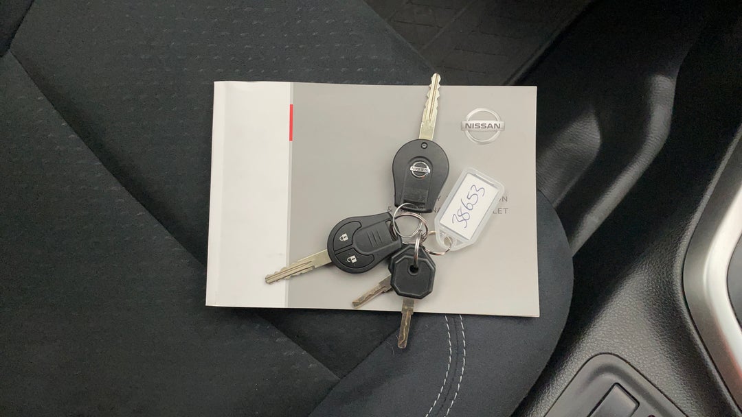 2019 Nissan Navara Rx (4x4), Automatic, 65026 km, Key Close-up