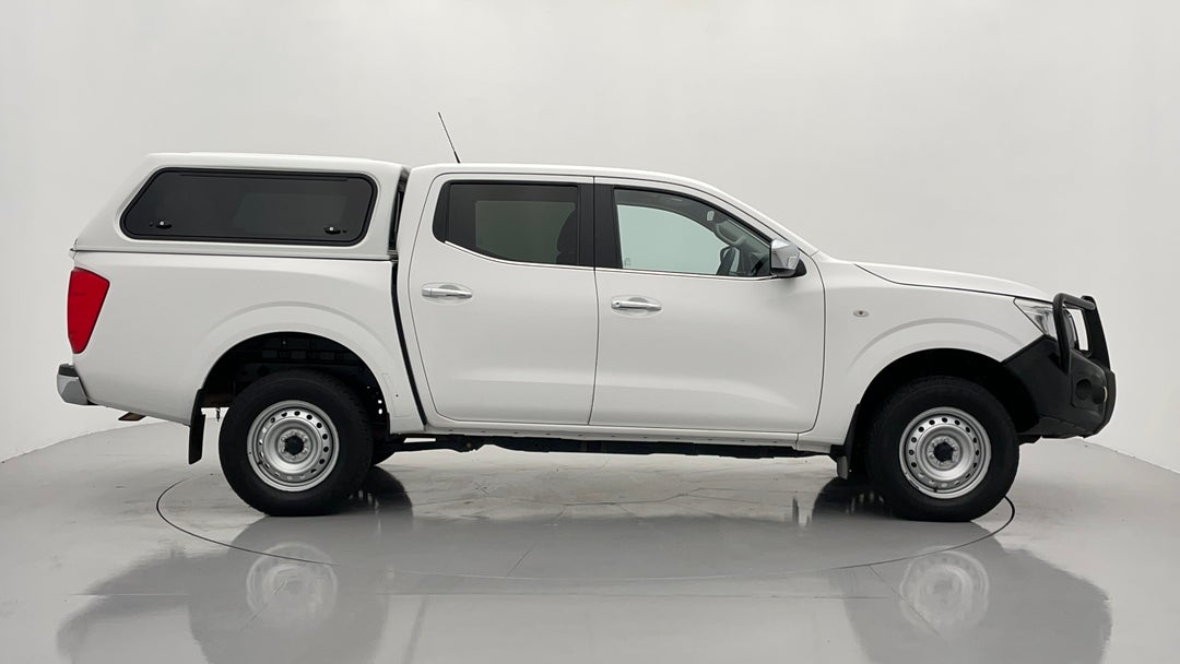 2019 Nissan Navara Rx (4x4), Automatic, 65026 km, Right Side View