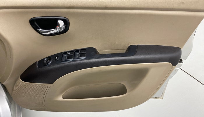 2010 Hyundai i10 SPORTZ 1.2, Petrol, Manual, 97,941 km, Driver Side Door Panels Control
