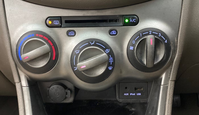 2010 Hyundai i10 SPORTZ 1.2, Petrol, Manual, 97,941 km, Dashboard - Air Re-circulation knob is not working
