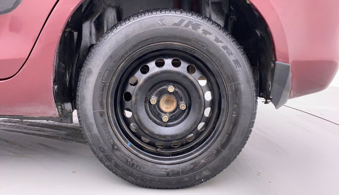 2015 Maruti Swift Dzire VDI, Diesel, Manual, 96,621 km, Left Rear Wheel