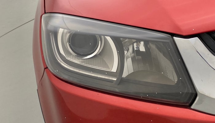 2017 Maruti Vitara Brezza ZDI, Diesel, Manual, 36,290 km, Right headlight - Faded