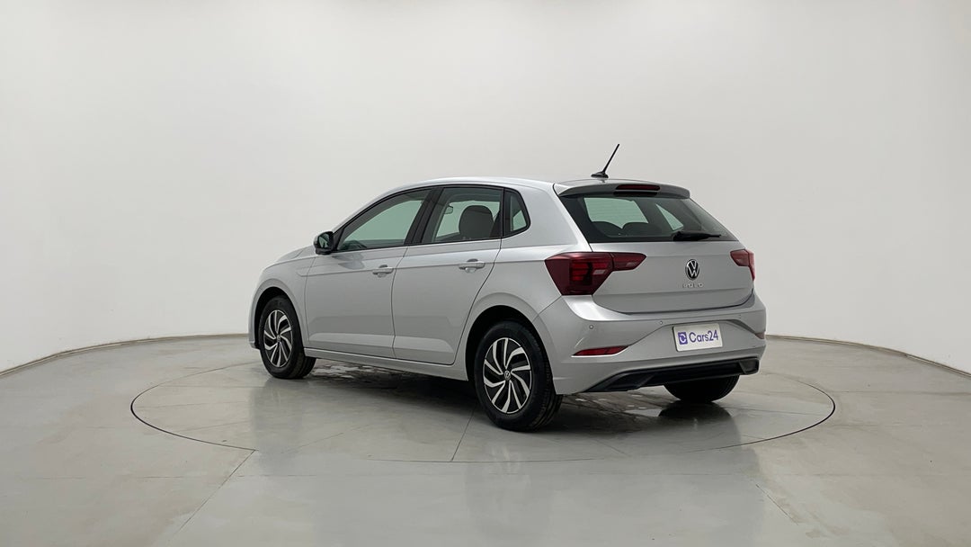 Left Back Diagonal (45- Degree) View