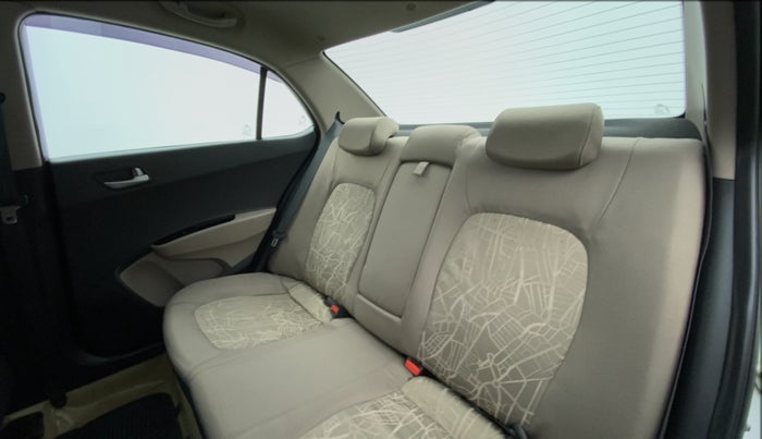 2014 Hyundai Xcent S 1.2 OPT, Petrol, Manual, 62,762 km, Right Side Rear Door Cabin