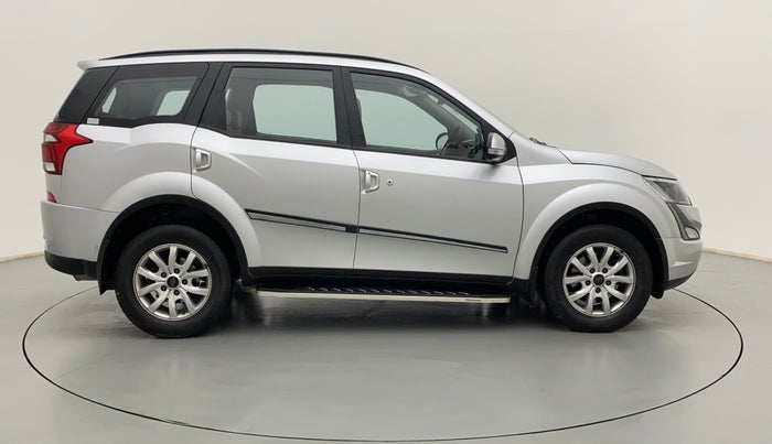 2020 Mahindra XUV500 W7 AT, Diesel, Automatic, 61,852 km, Right Side View