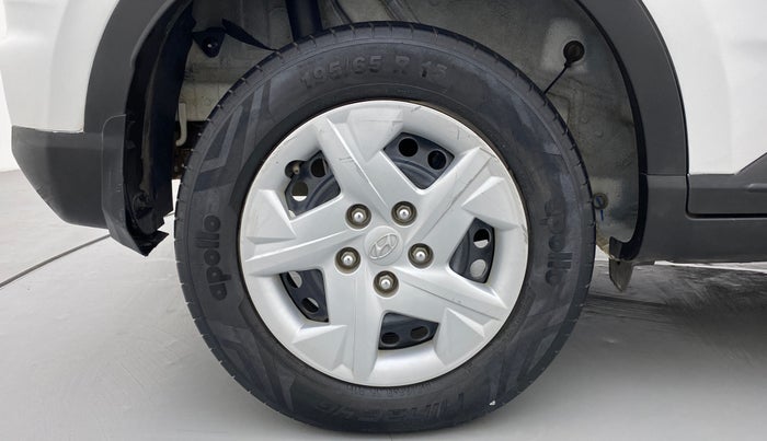 2020 Hyundai VENUE S MT 1.2 KAPPA, Petrol, Manual, 45,835 km, Right Rear Wheel