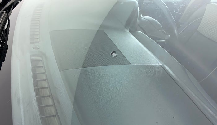 2019 Maruti S Cross DELTA 1.3, Diesel, Manual, 89,916 km, Front windshield - Minor spot on windshield