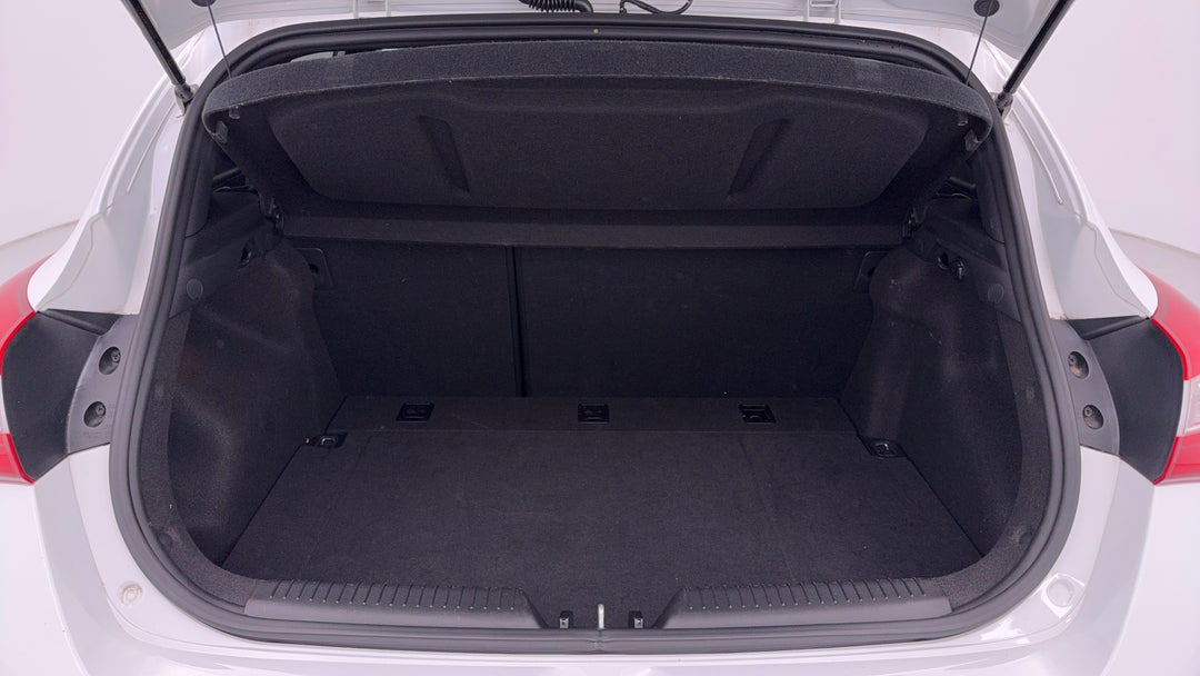 2016 Hyundai i30 Sr Premium, Automatic, 58160 km, Boot Inside View