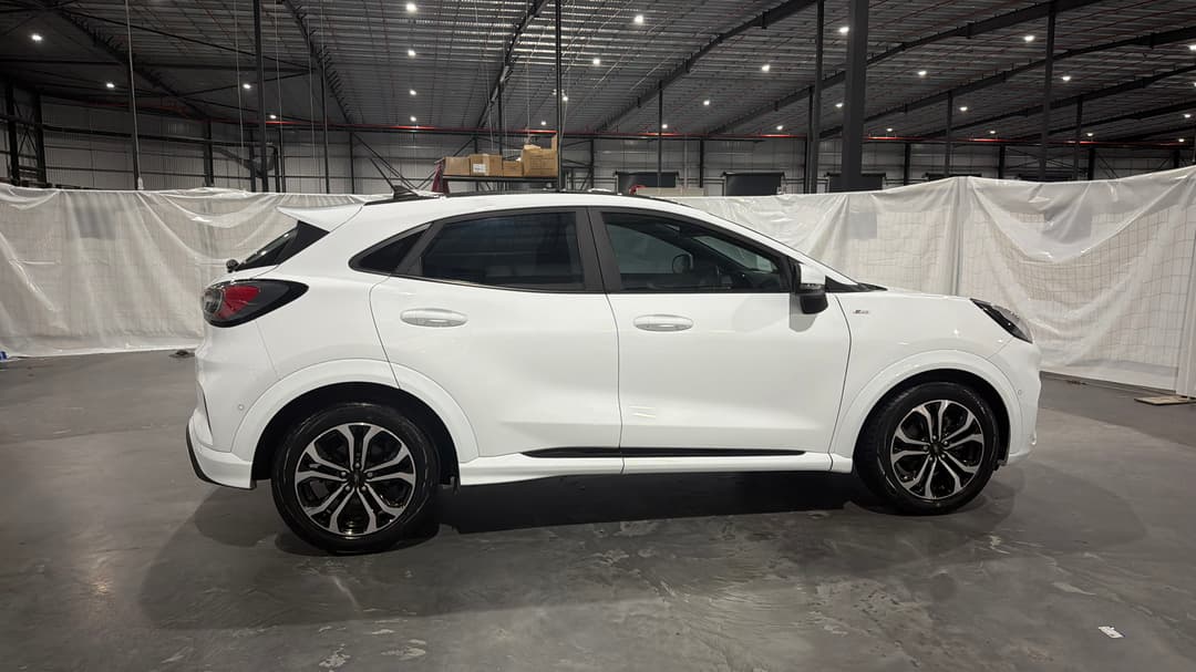 2020 Ford Puma St-line, Automatic, 124833 km, Right Side View