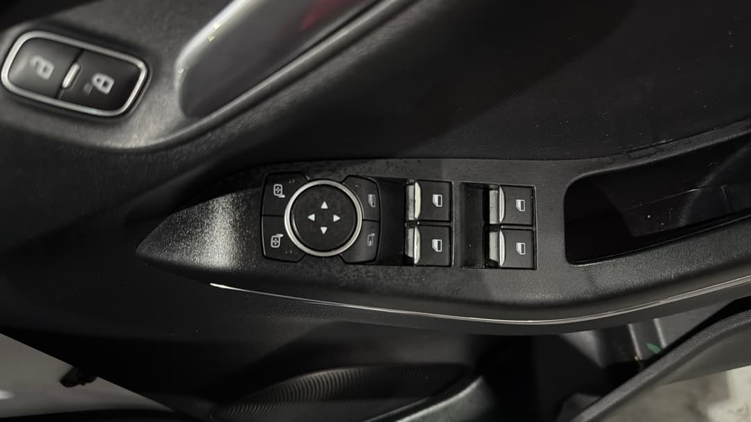 2020 Ford Puma St-line, Automatic, 124833 km, Drivers Side Door Panel Controls