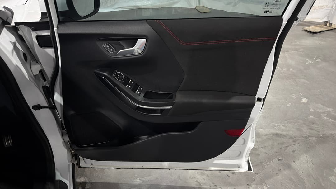 2020 Ford Puma St-line, Automatic, 124833 km, Speaker View