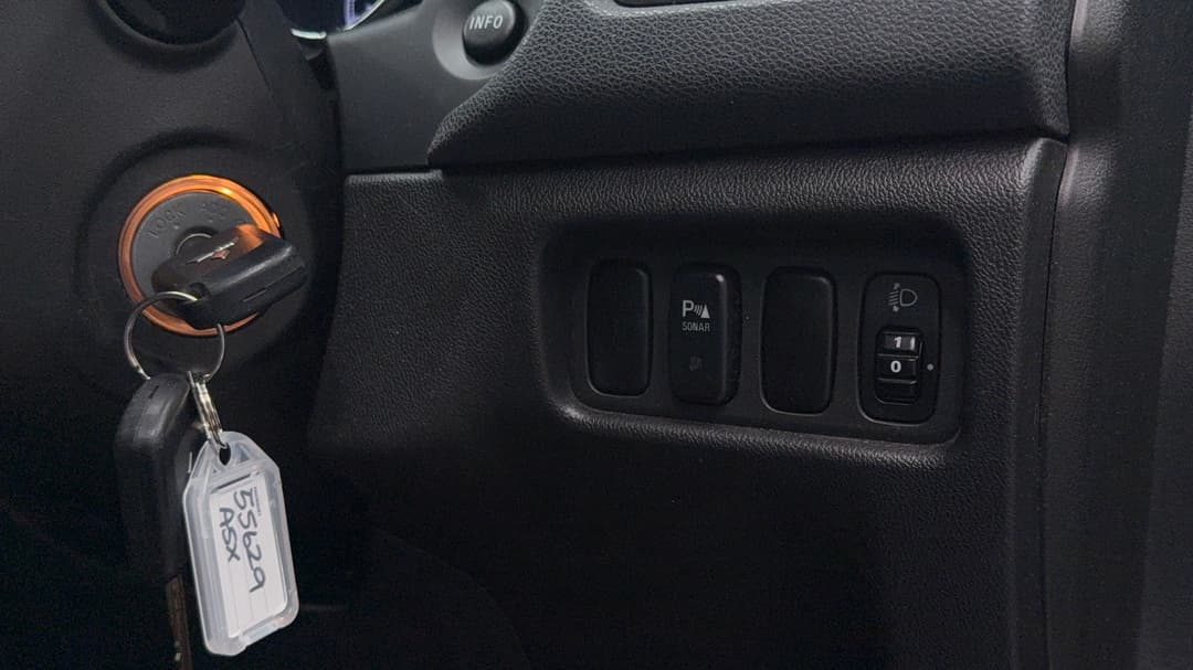 2018 Mitsubishi ASX Ls (2WD), Automatic, 151312 km, Utility Switches/Buttons