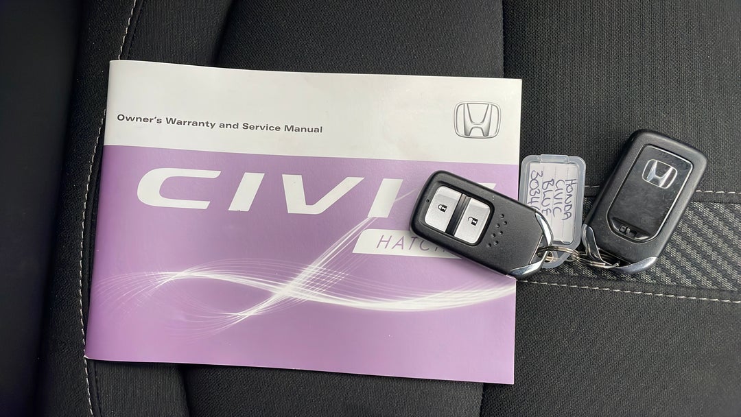 2017 Honda Civic Vti-s, Automatic, 23409 km, Key Close-up